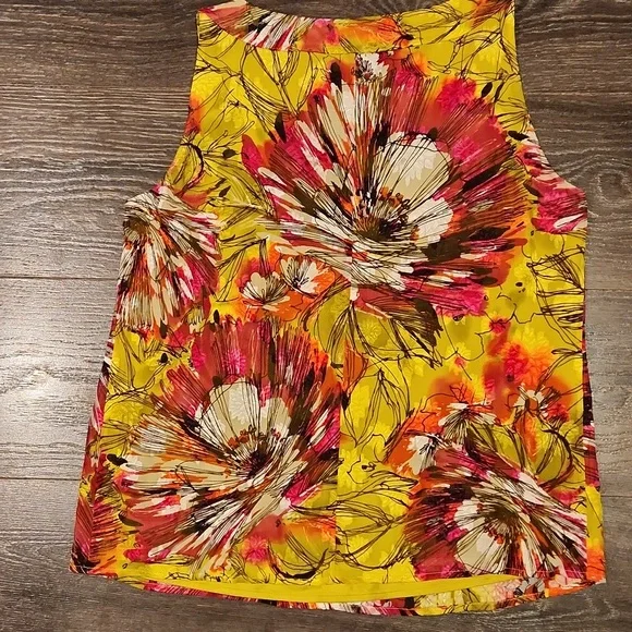 ❤️ NWOT! ST JOHN SILK FLORAL SLEEVELESS TOP, WATERCRESS MULTI, 10 - Picture 9 of 9